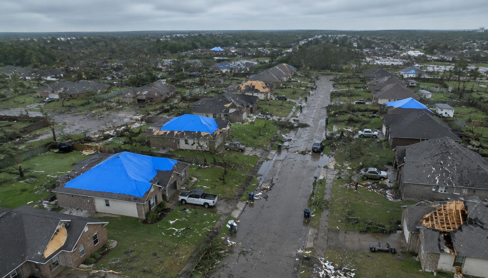 Experienced Roofing. Clear Answers After the Storm. — ECI: A Missouri Exterior Co.